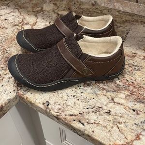 JBU women’s Femmes shoes